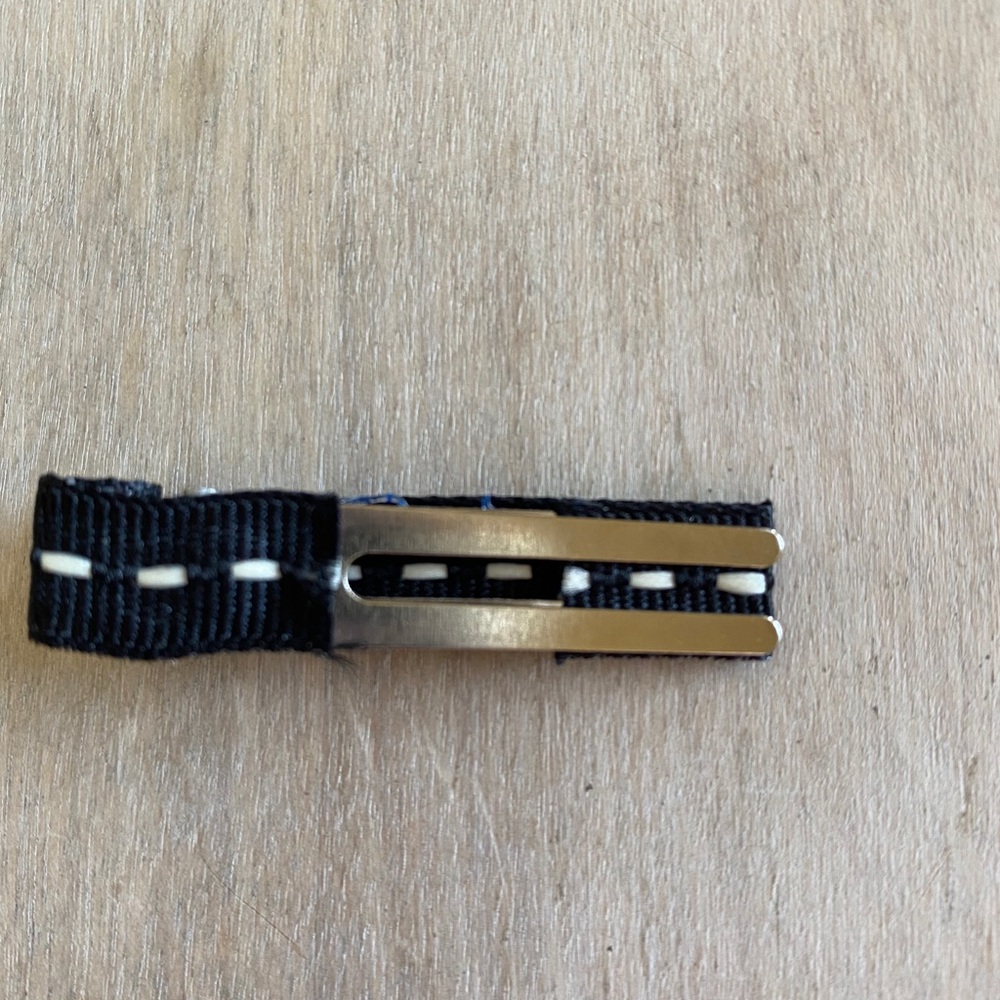 Hair Clips - Picture 3 of 4